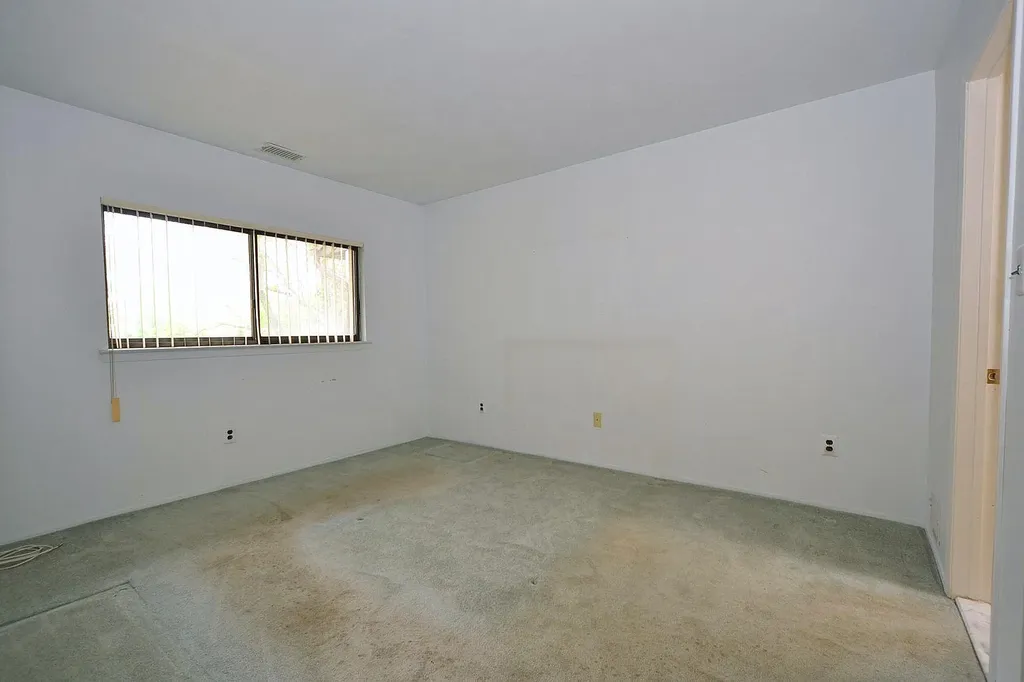 63 Northgate Circle Melville NY 11747