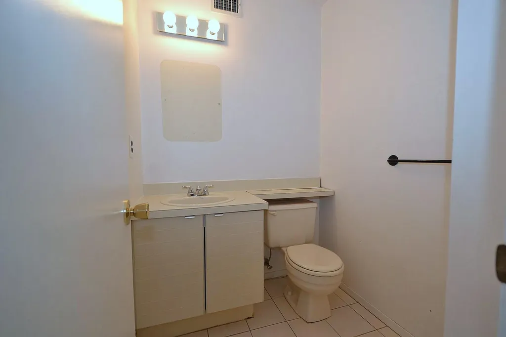63 Northgate Circle Melville NY 11747