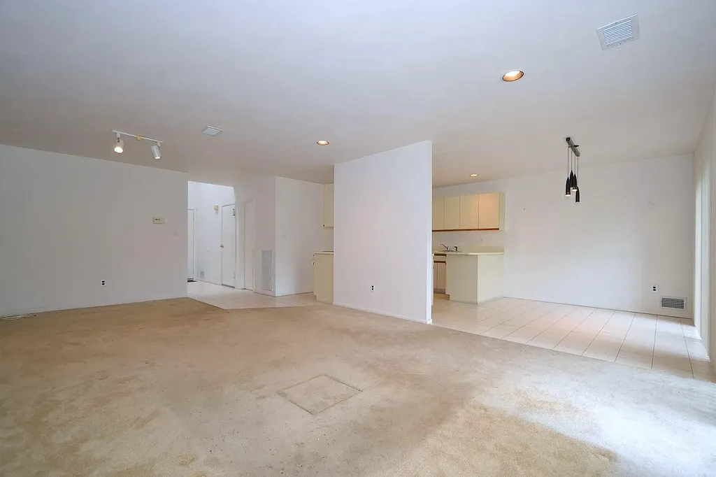 63 Northgate Circle Melville NY 11747