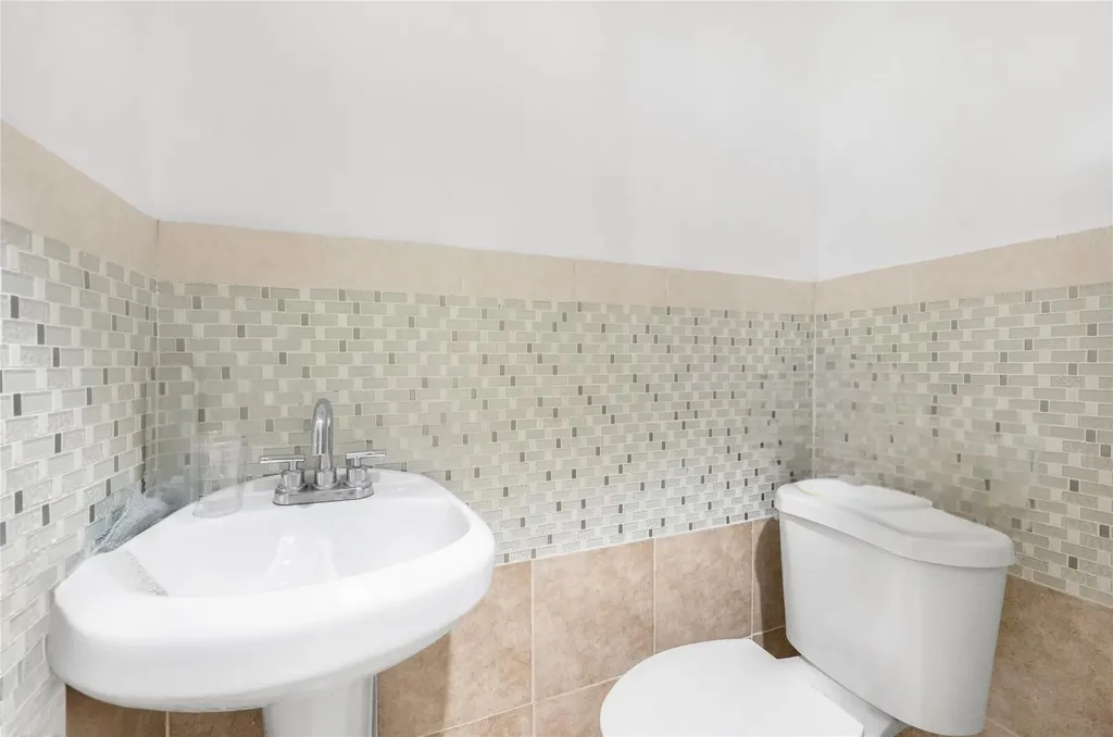 1496 E 95th Street Brooklyn NY 11236