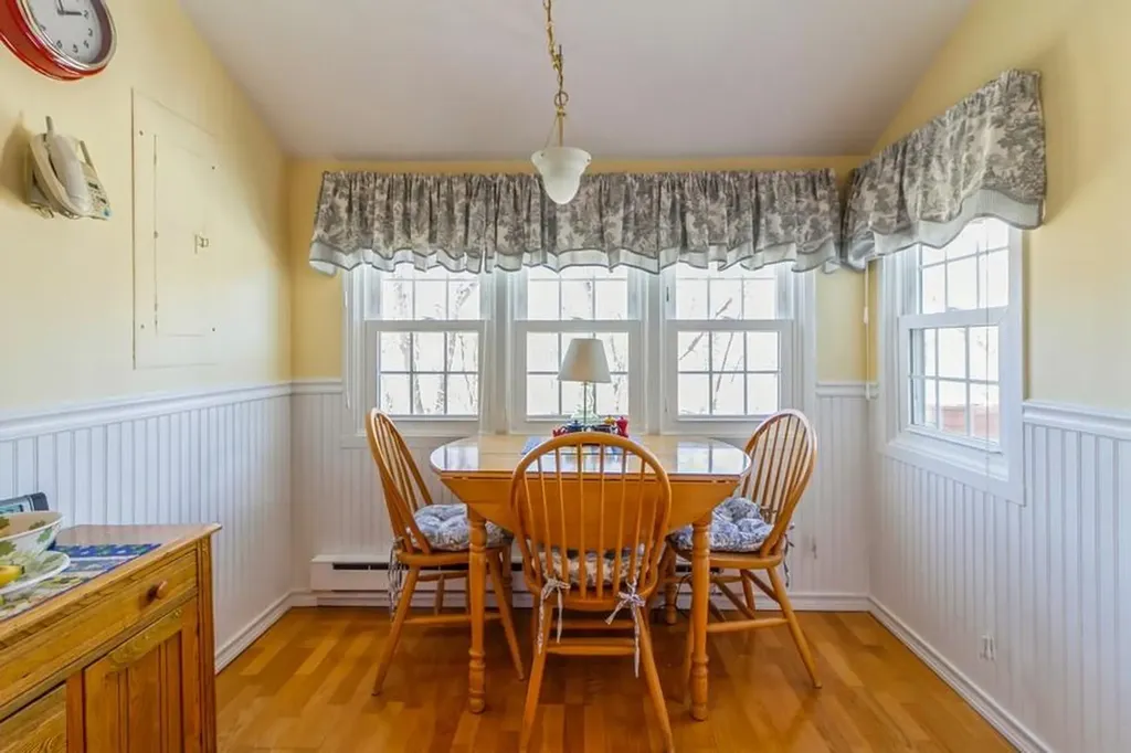 802 Holly Stream Court Brewster NY 10509