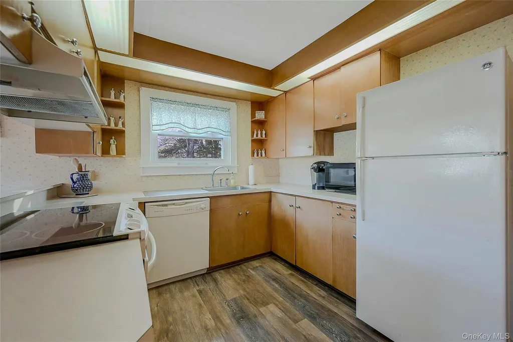 425 Old Shipyard Lane Southold NY 11971