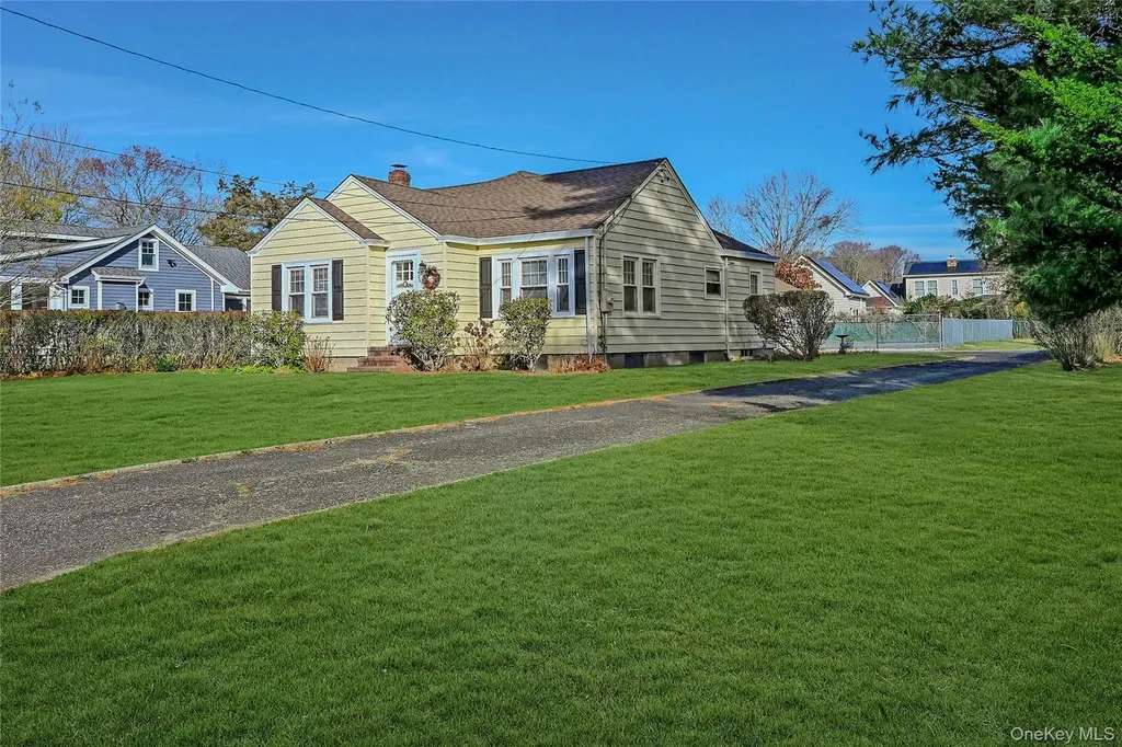 425 Old Shipyard Lane Southold NY 11971