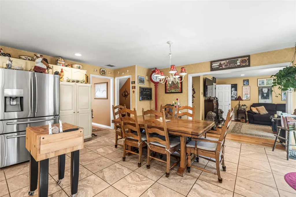 39 Baldwin Boulevard Bayville NY 11709