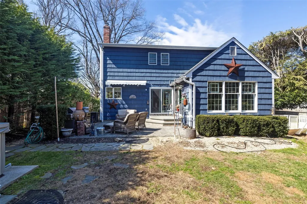 39 Baldwin Boulevard Bayville NY 11709