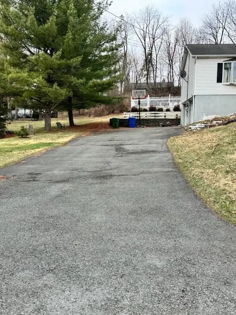 10 Pleasant Street Florida NY 10921