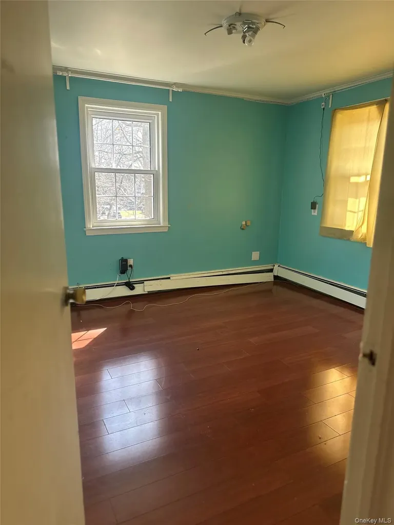 122 Finucane Place Woodmere NY 11598