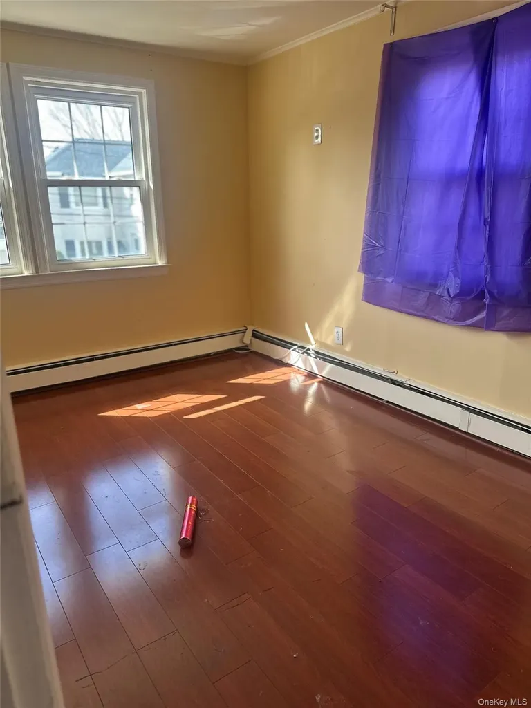 122 Finucane Place Woodmere NY 11598