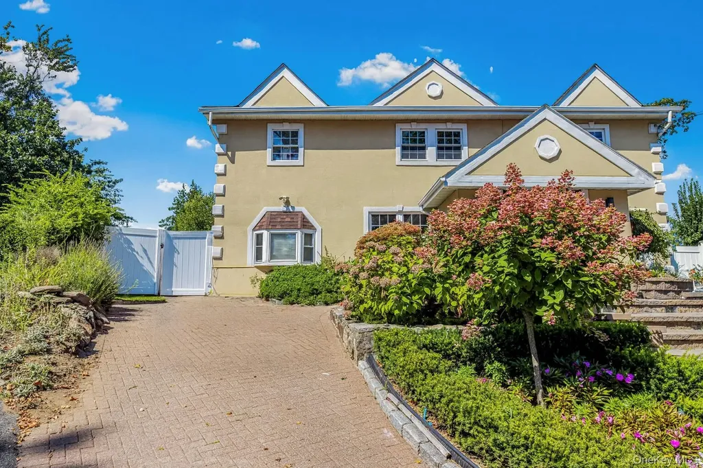 397 Concord Road Yonkers NY 10710