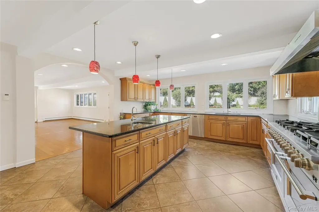 397 Concord Road Yonkers NY 10710