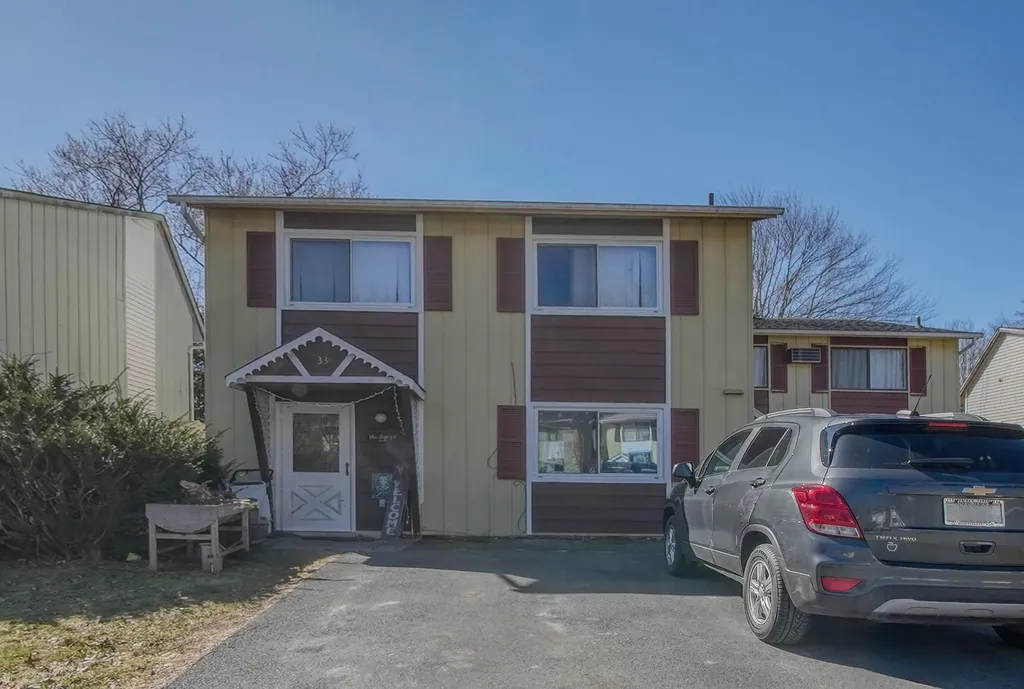 33 Peter Way Kiamesha Lake NY 12751