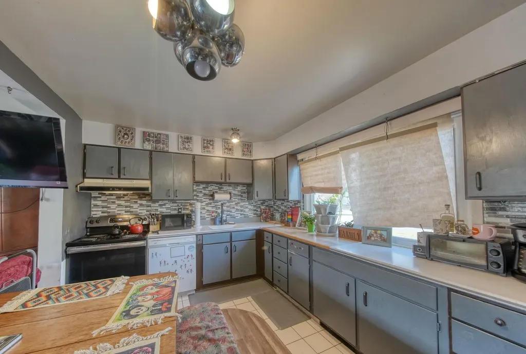 33 Peter Way Kiamesha Lake NY 12751