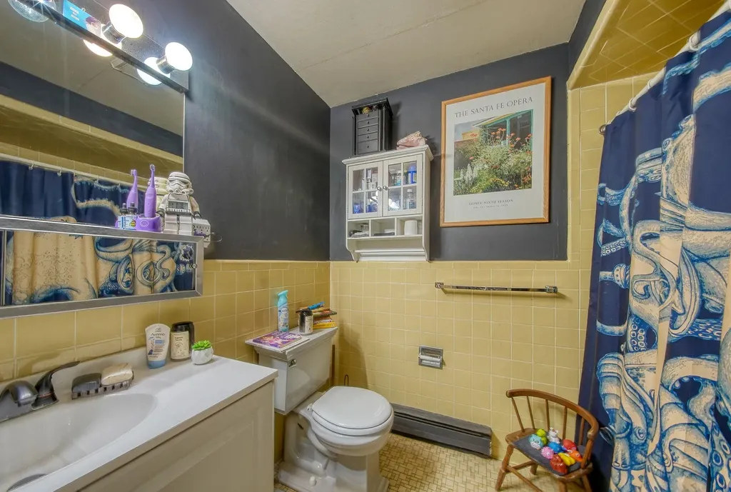33 Peter Way Kiamesha Lake NY 12751