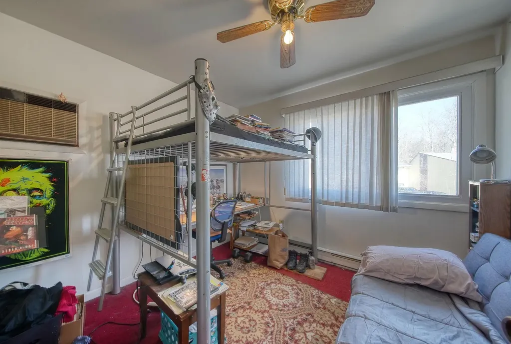 33 Peter Way Kiamesha Lake NY 12751