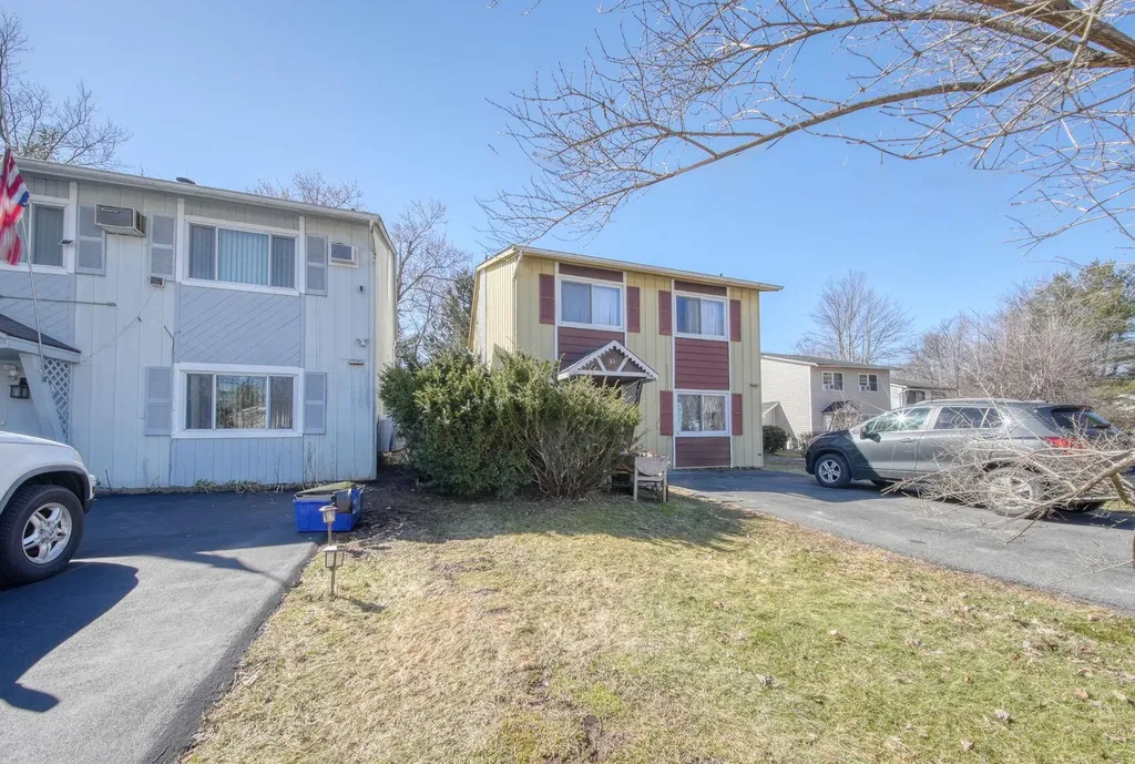 33 Peter Way Kiamesha Lake NY 12751