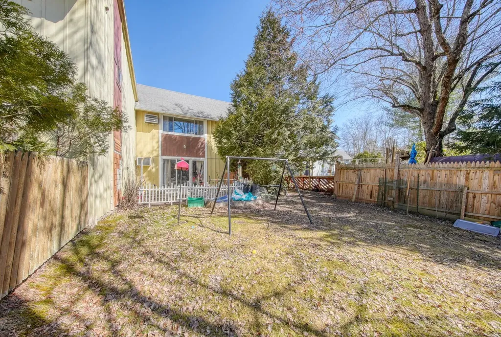 33 Peter Way Kiamesha Lake NY 12751