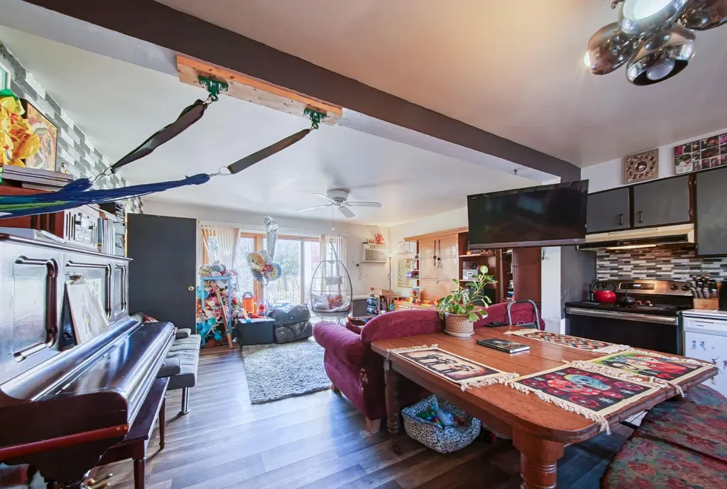 33 Peter Way Kiamesha Lake NY 12751