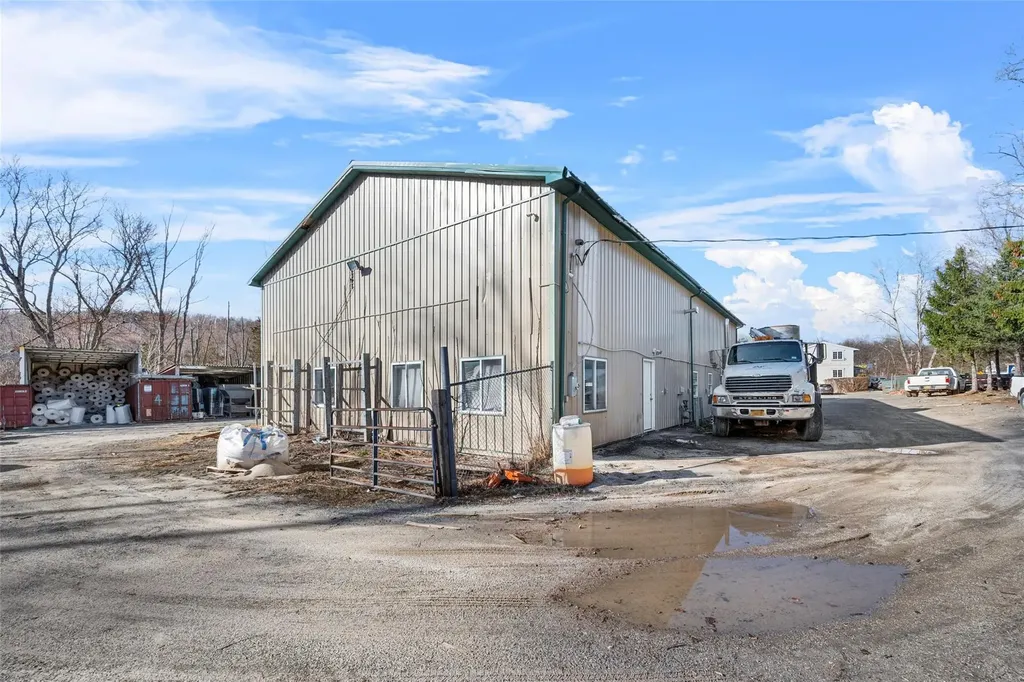 1195 State Route 208 Monroe NY 10950