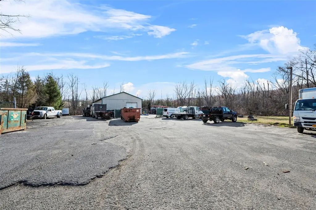 1195 State Route 208 Monroe NY 10950