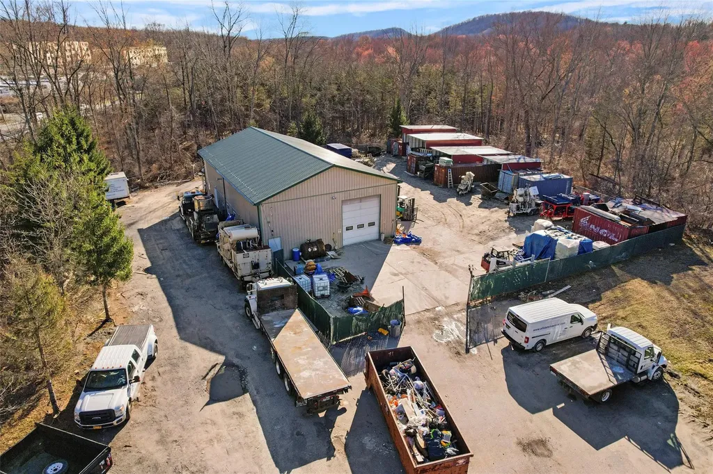 1195 State Route 208 Monroe NY 10950