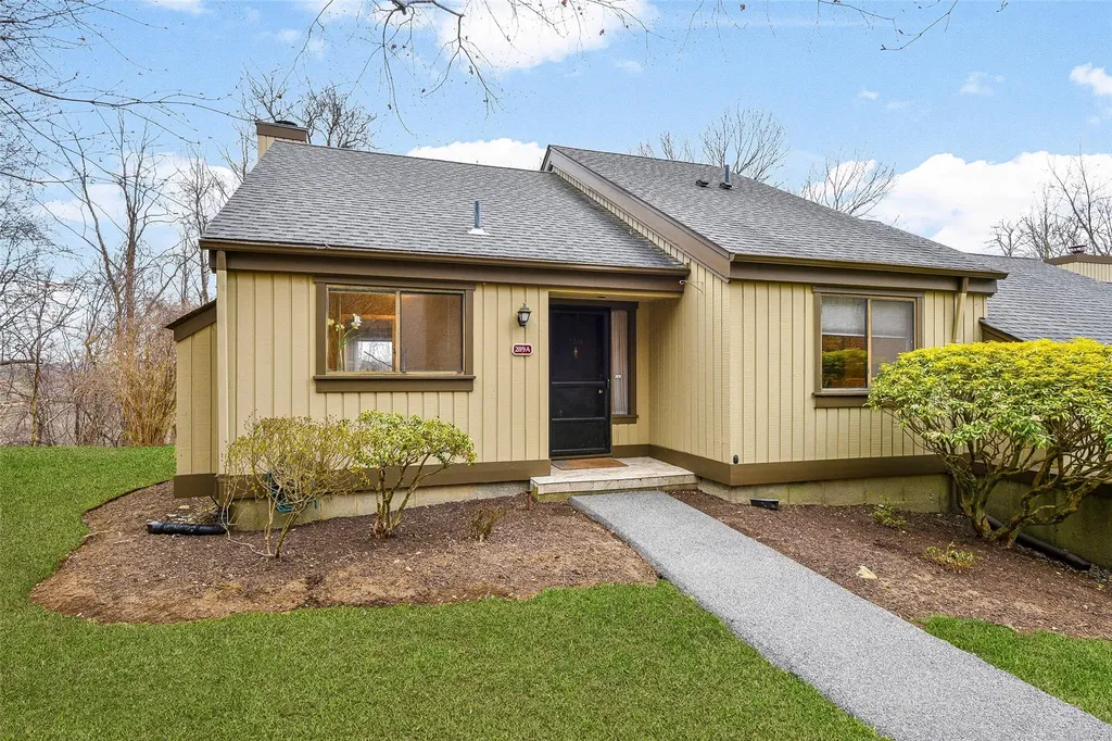289 Heritage Hills Somers NY 10589