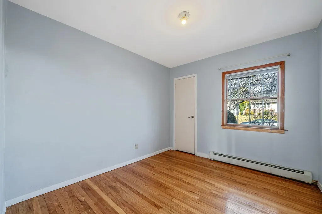 12 Cheshire Avenue Syosset NY 11791