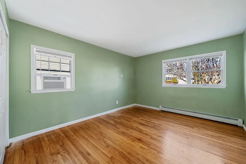12 Cheshire Avenue Syosset NY 11791