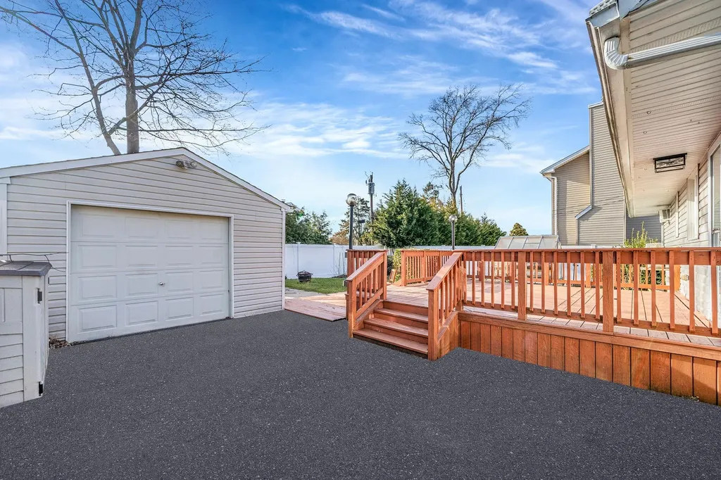 12 Cheshire Avenue Syosset NY 11791