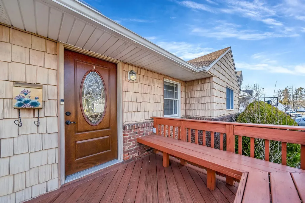 12 Cheshire Avenue Syosset NY 11791
