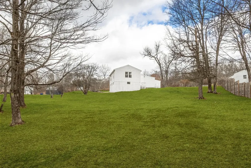 84 Cottontail Road Ancram NY 12502