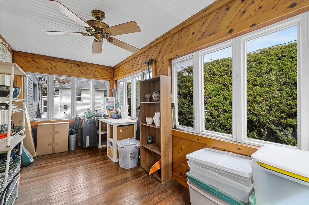 41 Mcalpin Avenue Mahopac NY 10541