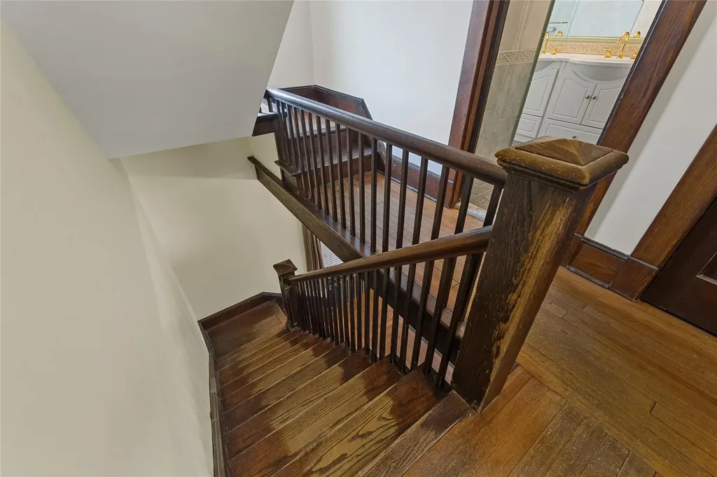 41 Mcalpin Avenue Mahopac NY 10541