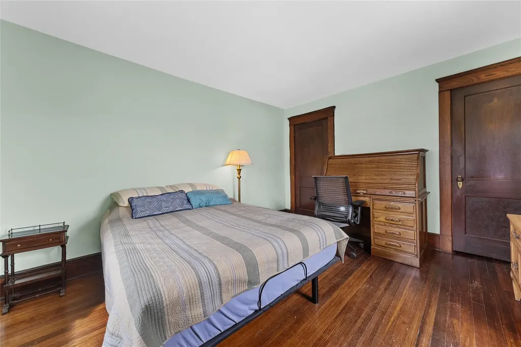 41 Mcalpin Avenue Mahopac NY 10541