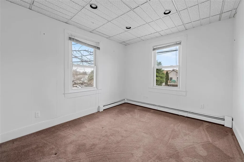 41 Mcalpin Avenue Mahopac NY 10541