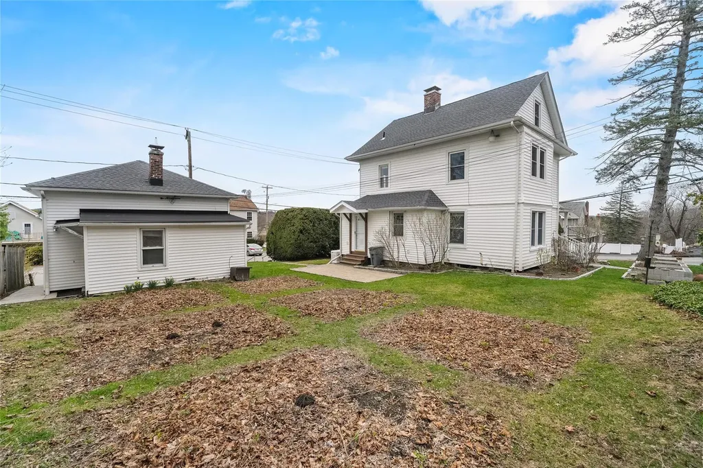 41 Mcalpin Avenue Mahopac NY 10541