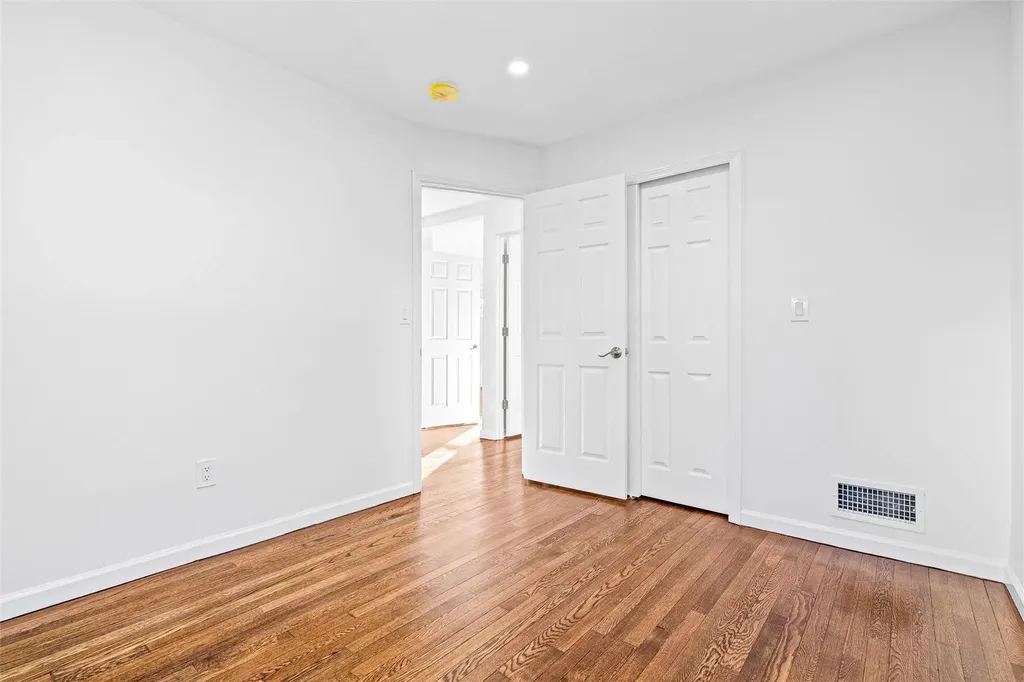 8 S Hillside Avenue Elmsford NY 10523