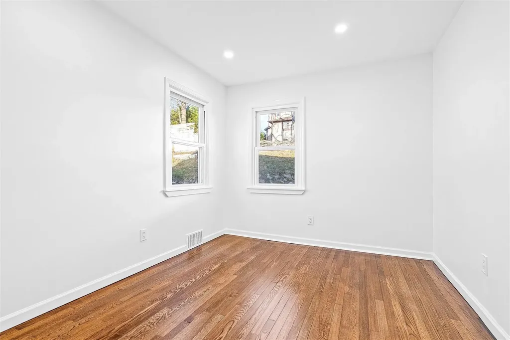 8 S Hillside Avenue Elmsford NY 10523