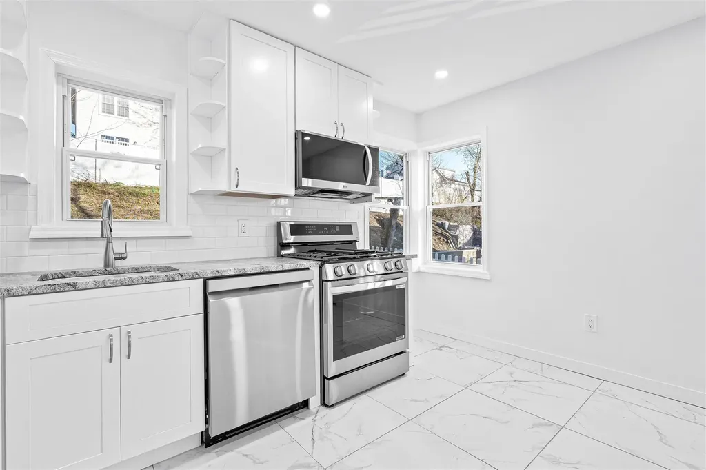 8 S Hillside Avenue Elmsford NY 10523