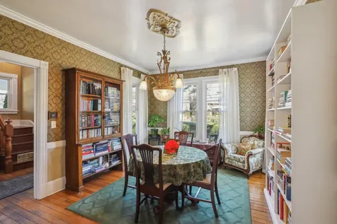 203 8th Avenue Sea Cliff NY 11579