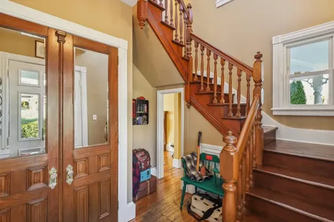203 8th Avenue Sea Cliff NY 11579