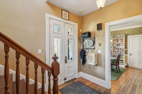 203 8th Avenue Sea Cliff NY 11579