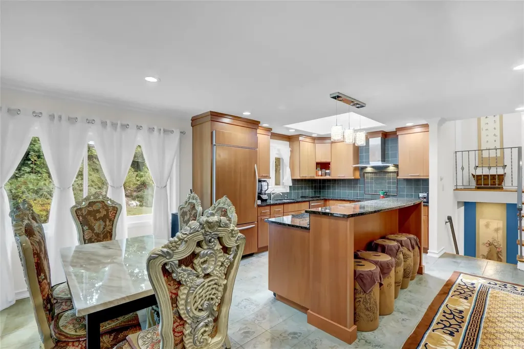 29 Hillside Lane Syosset NY 11791