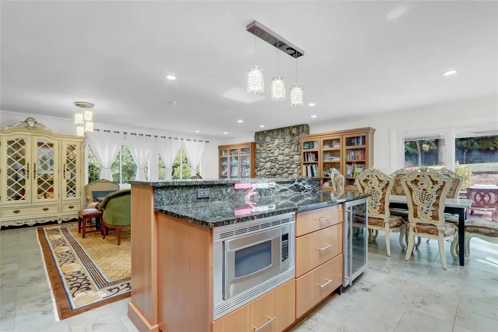 29 Hillside Lane Syosset NY 11791