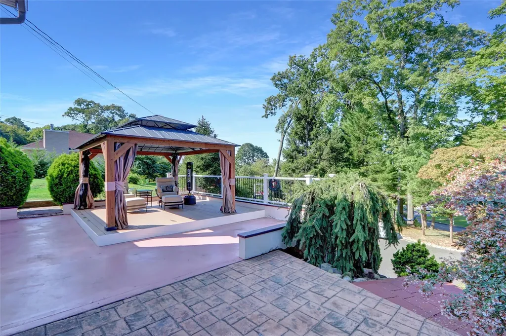 29 Hillside Lane Syosset NY 11791