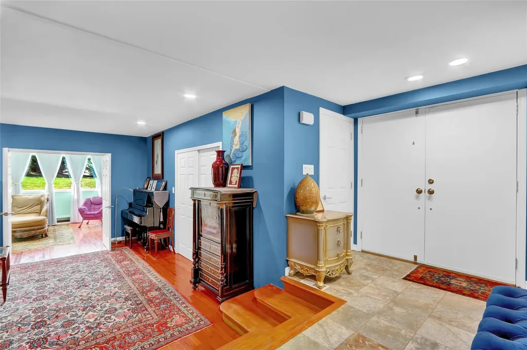 29 Hillside Lane Syosset NY 11791