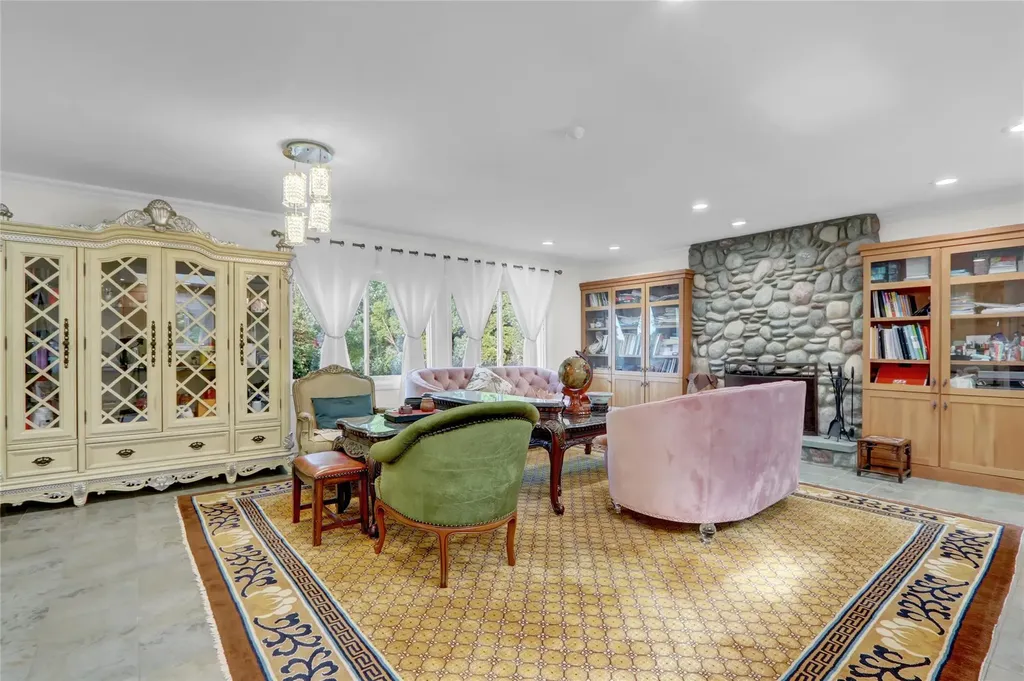 29 Hillside Lane Syosset NY 11791