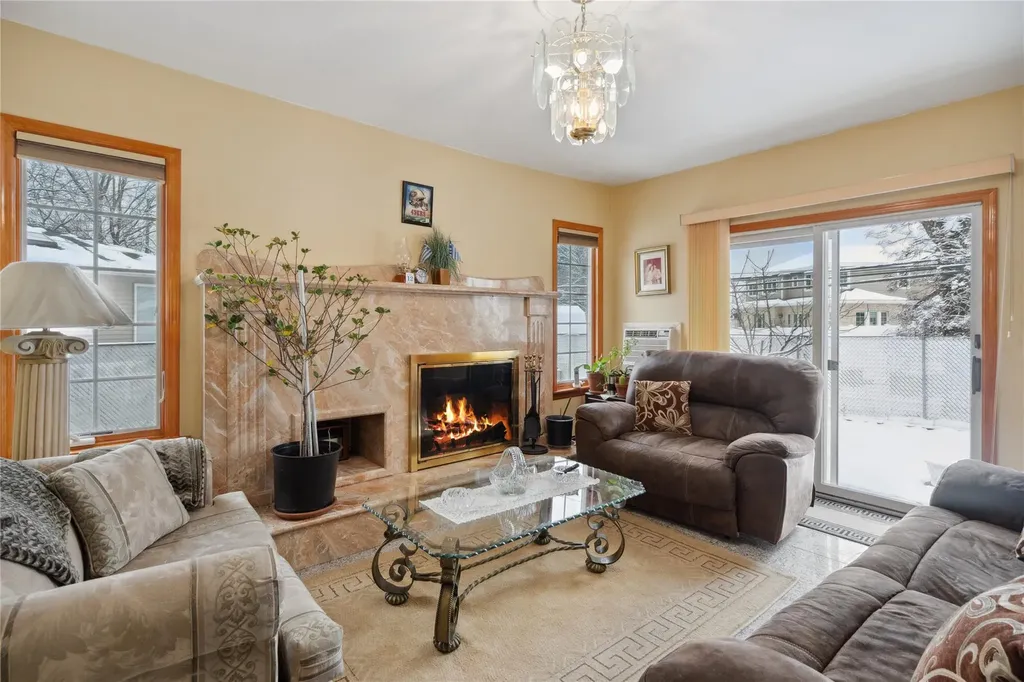 8 Patricia Court Bethpage NY 11714