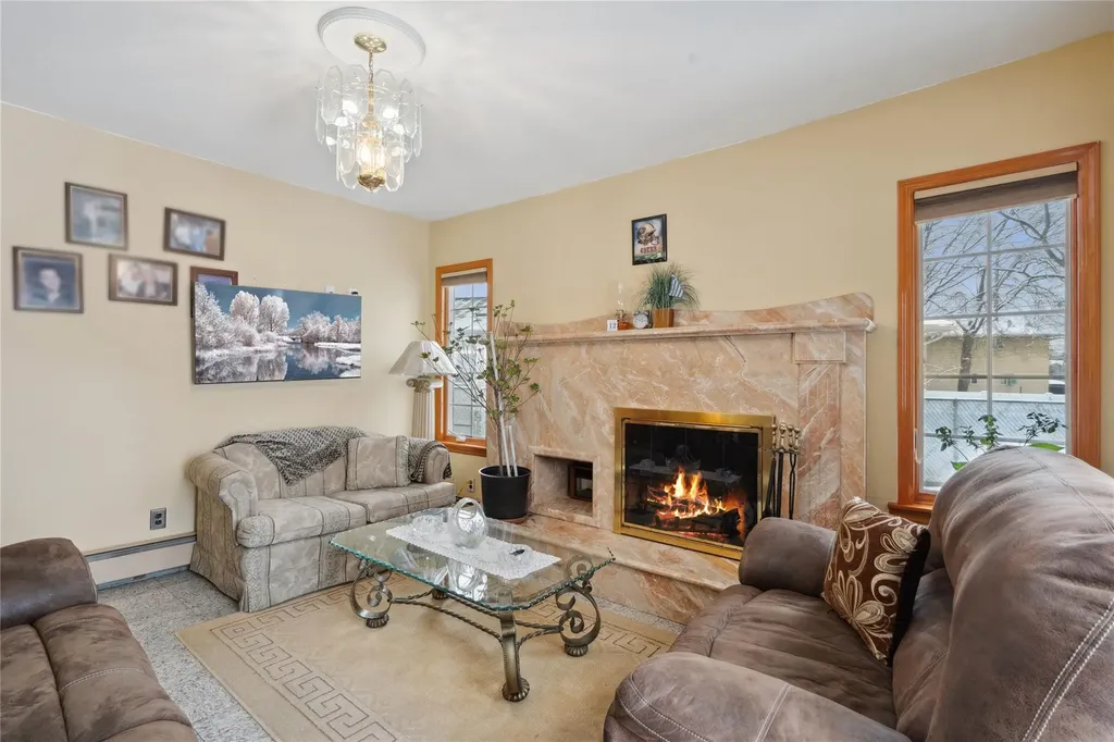 8 Patricia Court Bethpage NY 11714
