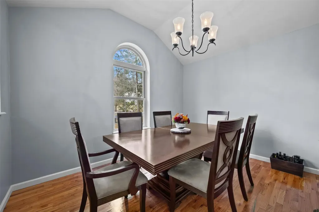 19 Bristol Circle Rock Hill NY 12775