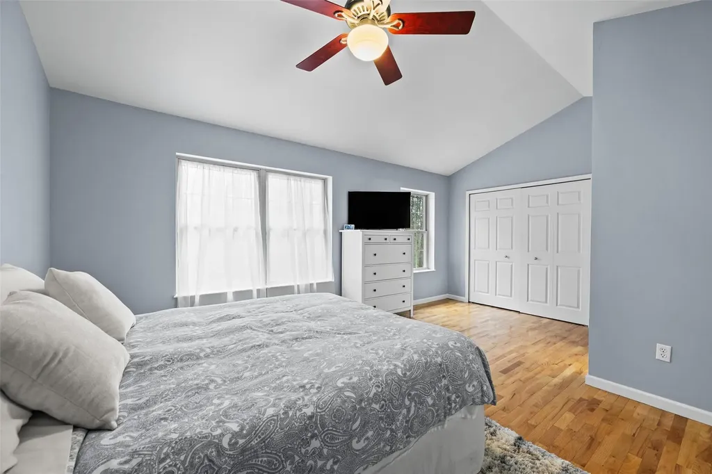 19 Bristol Circle Rock Hill NY 12775